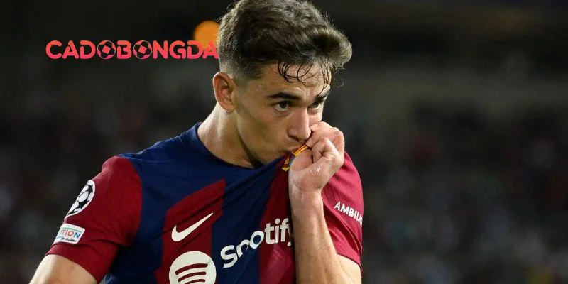 Tiền vệ trẻ hay nhất thế giới Gavi nổi bật với khả năng thích ứng tốt